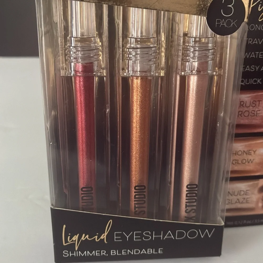 🖤✨MAX Studio Liquid Eyeshadow Trio – Shimmer Blendable Set